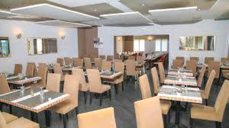 Brasserie de prestige spécialisée traiteur a prix abordable sur Vitrolles Bouches-du-Rhône 