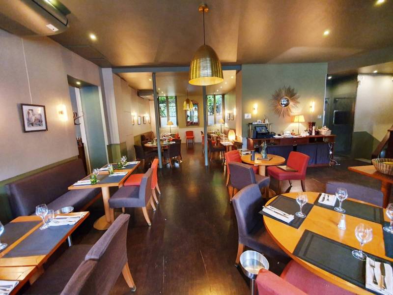 Le restaurant gastronomique- Bistrot parisien La Contre Allée Avenue Denfert-Rochereau, 75014 Paris